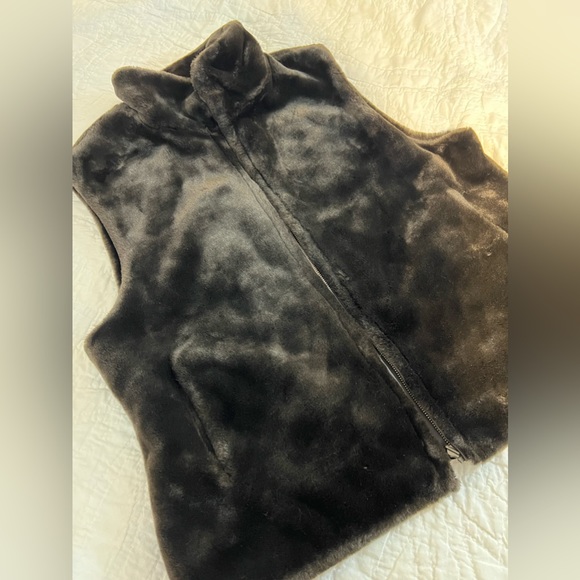 Reversible faux fur/polyester vest chocolate brown with zipper and pockets blass - Picture 2 of 9